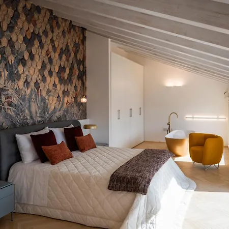 Italy Homes - Sebino Relais * Tavernola Bergamasca