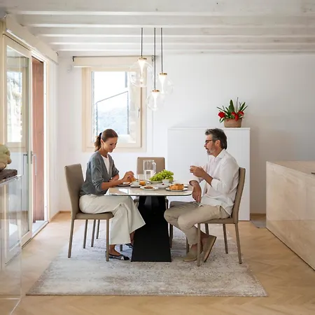Villa Italy Homes - Sebino Relais