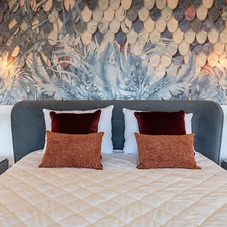 Villa Italy Homes - Sebino Relais Tavernola Bergamasca